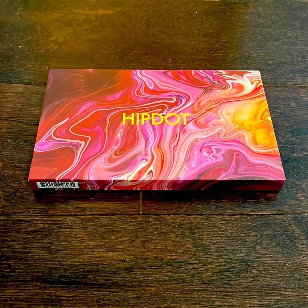 Hipdot’s Zion Pressed Pigment Eye Shadow Palette - Picture 1 of 9